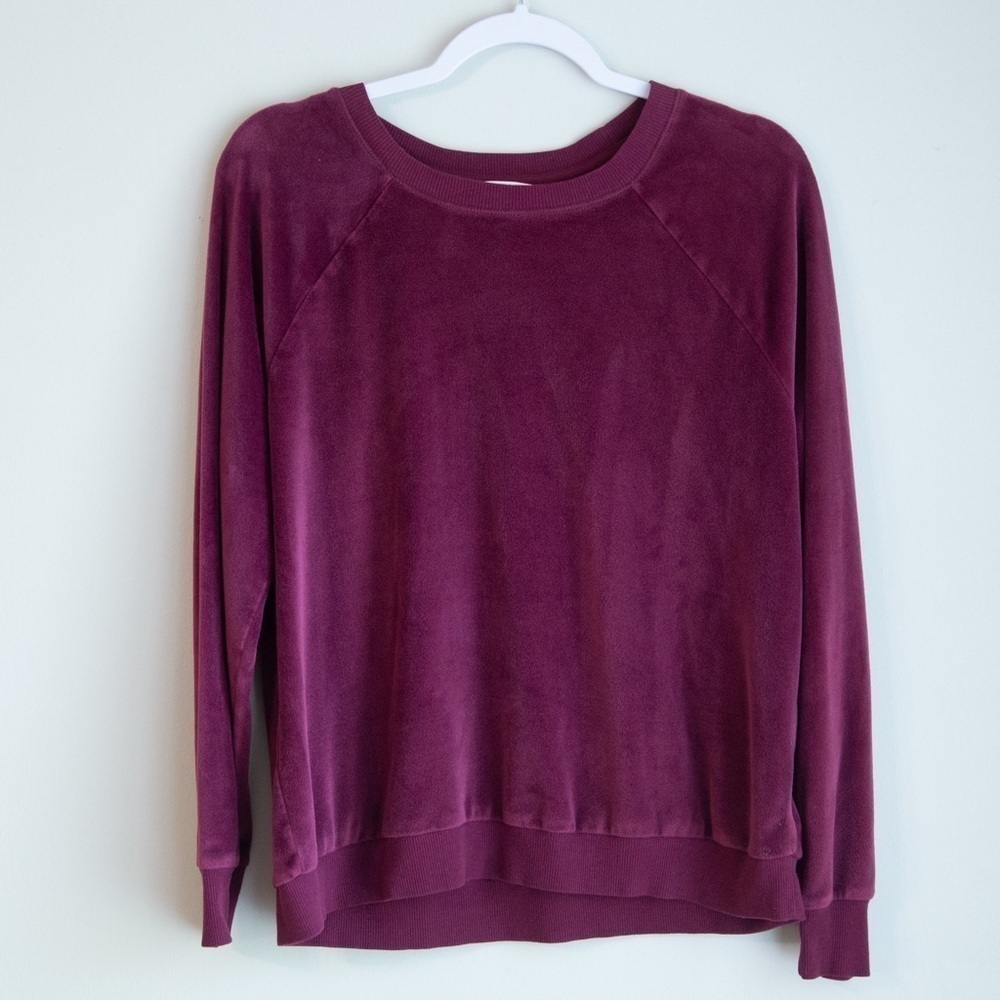 3 for $10 Secret Treasures Velour Sleep Sweatshirt size small (4-6)
